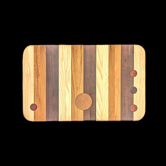 Handcrafted Wood Cutting Board NWOT - Picture 1 of 4